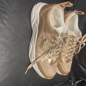 Barely used these but they are comfy! Size 8 women’s